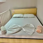 Eno\'S Apartment 1
